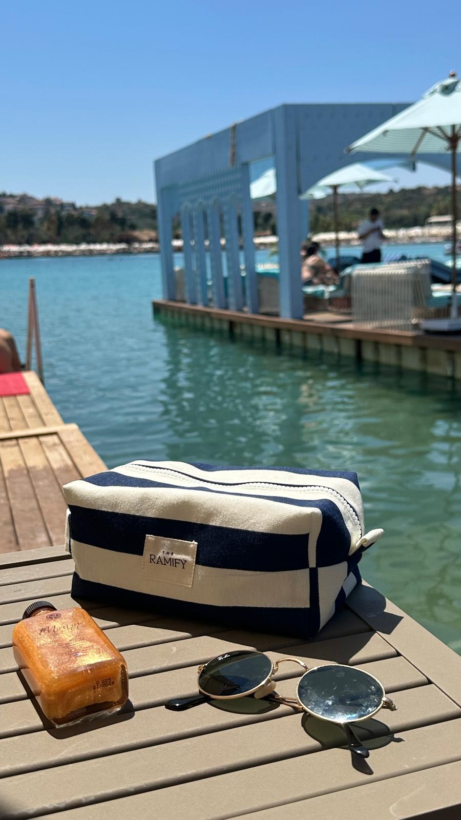 Custom Duck Fabric Cosmetic Bag Manufacturer | Wholesale Makeup Pouch | Private Label Travel Bag