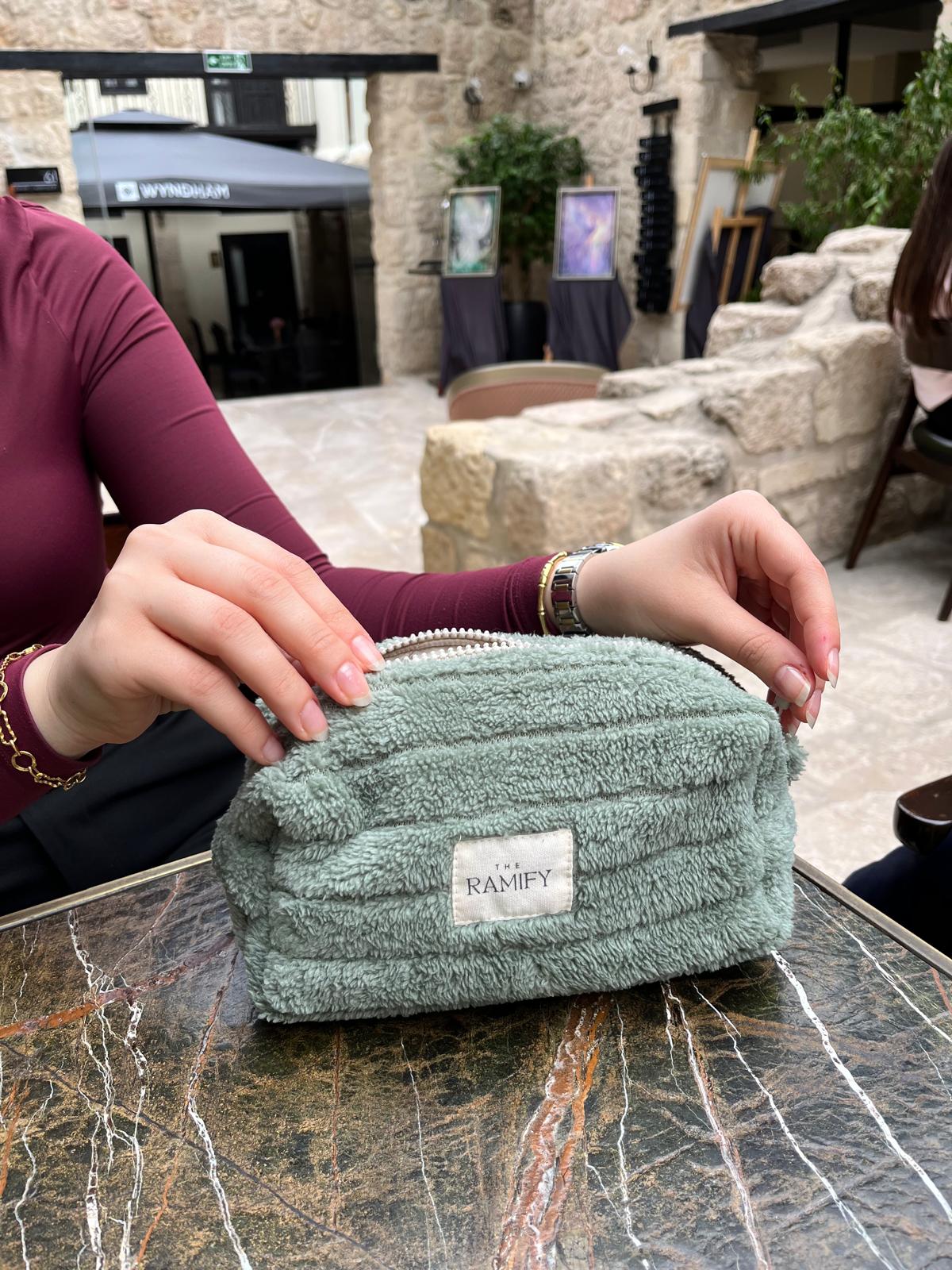 Plush Fabric Makeup Bag – Large Capacity Cosmetic Pouch