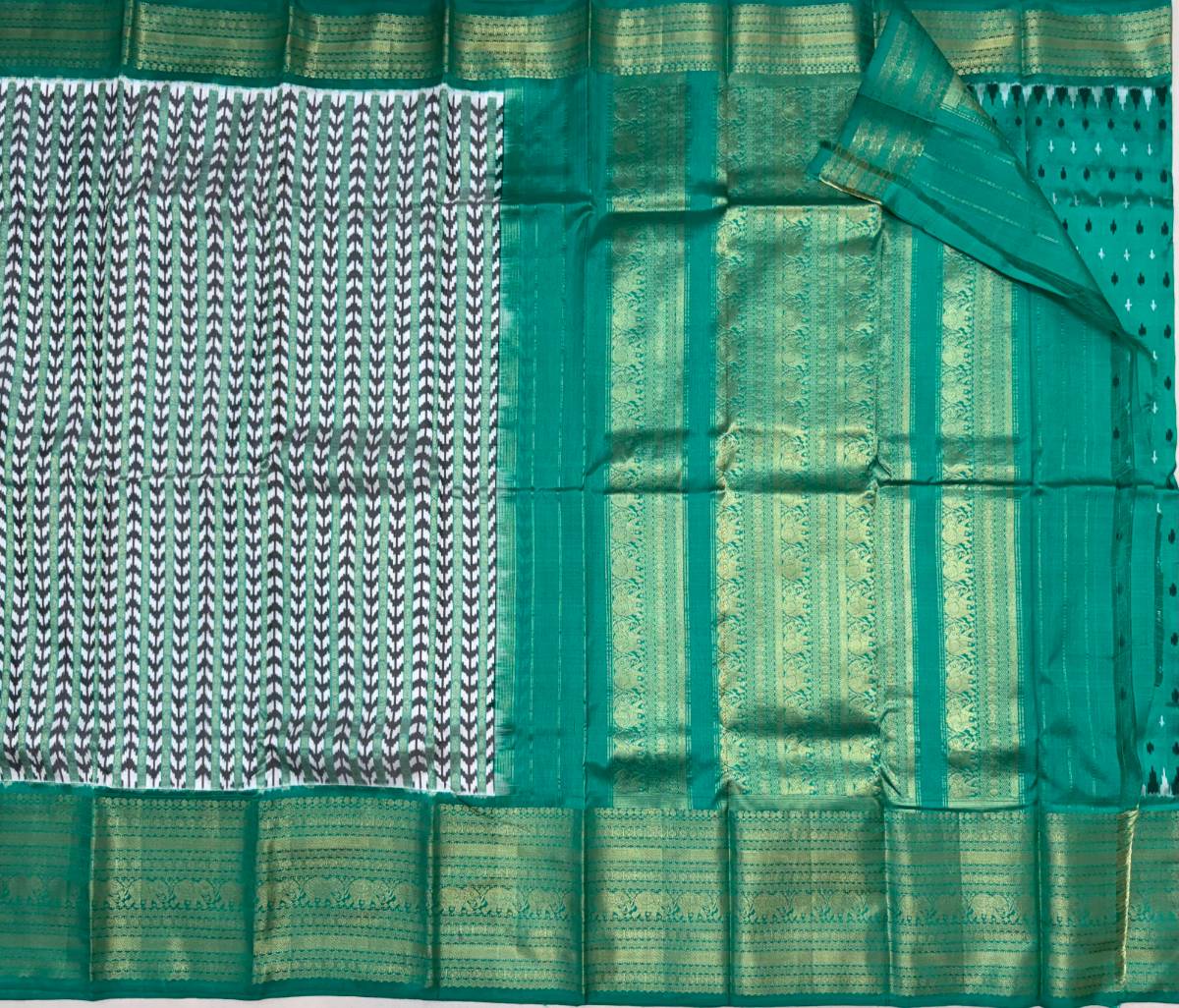Banaras Emerald Chevron Ikat Kanchi Fusion Saree