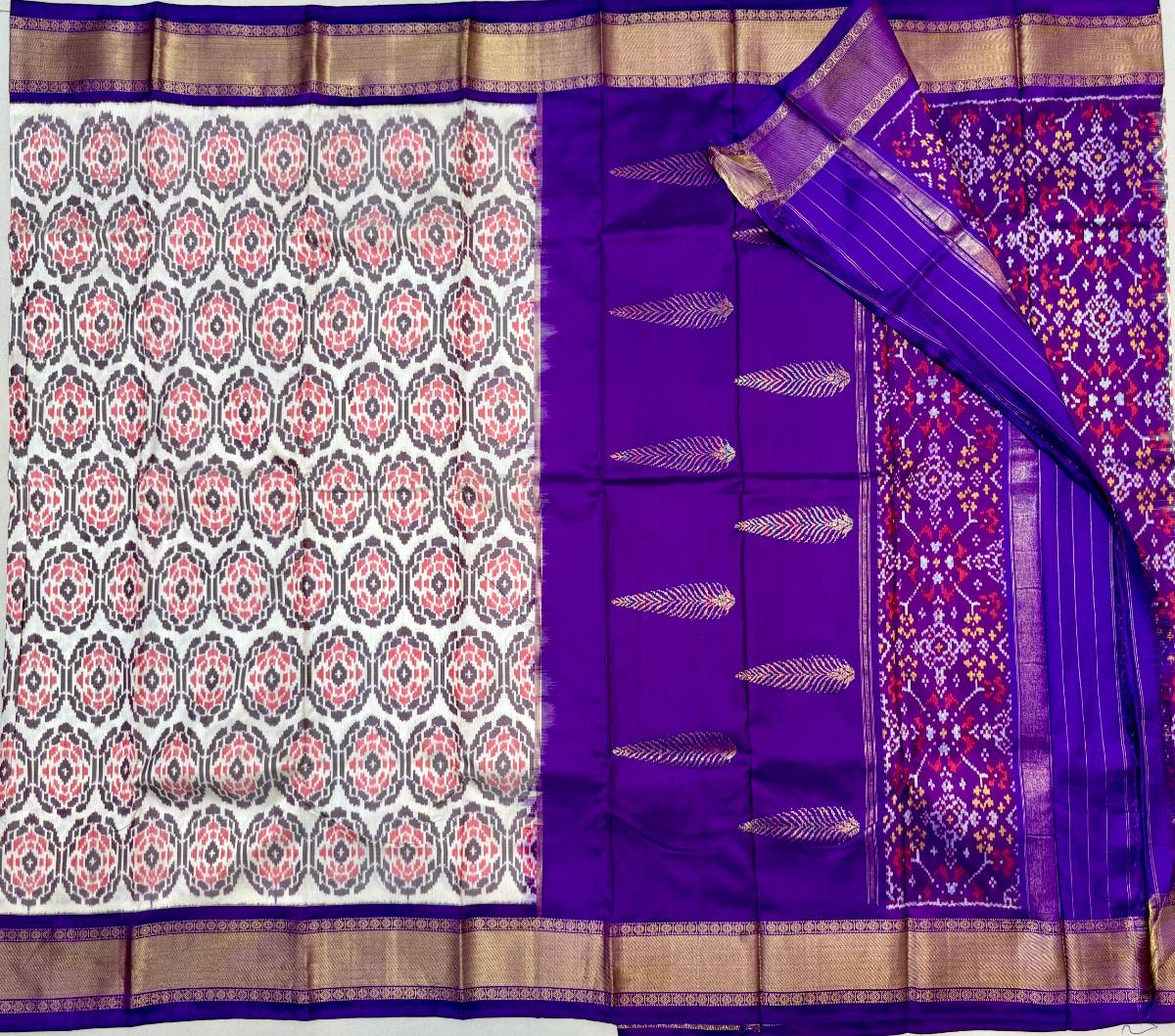 Ivory Gulnar Medallion Ikat Banaras Fusion Saree