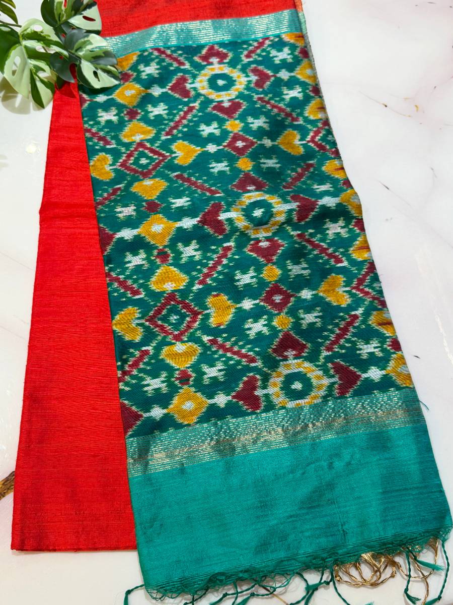 Sindoor Panna Red-Green Ikat Patola Saree