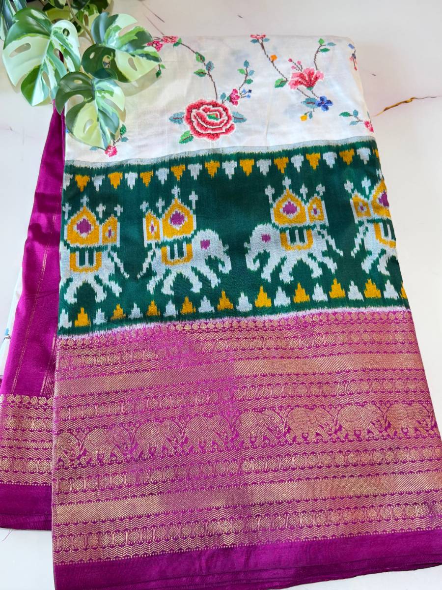 Ivory Gaja Petit Point Zari Saree