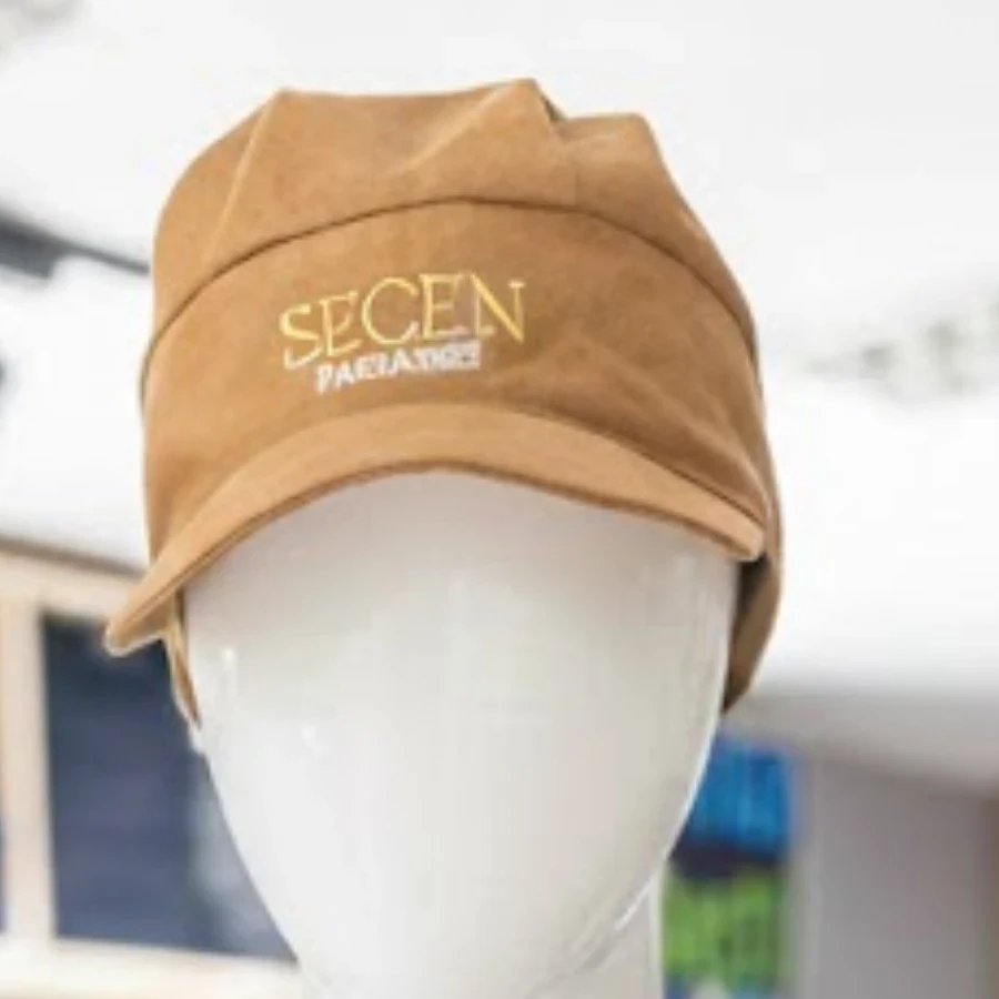 Premium Servis Takımı - Kanvas Önlük, Hakim Yaka Gömlek ve Pileli Beyzbol Şapkası Seti - 4