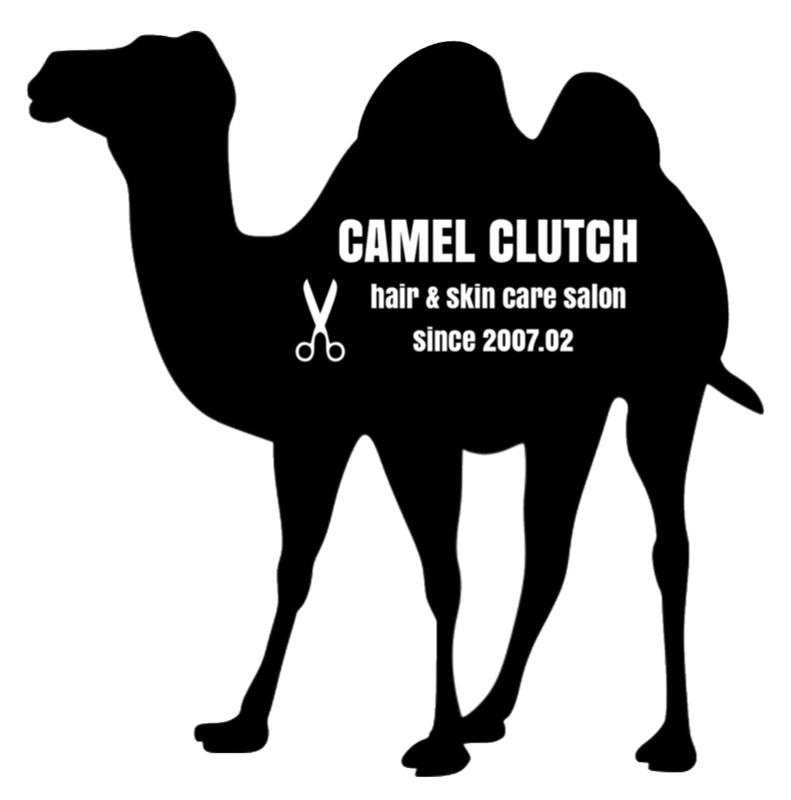 CAMEL CLUTCH
