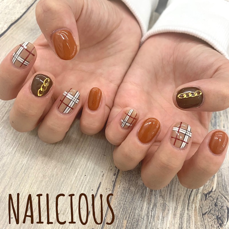 NAILICIOUS 富田店