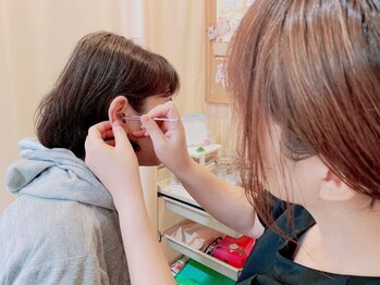 耳ツボダイエット施術体験 & カウンセリング