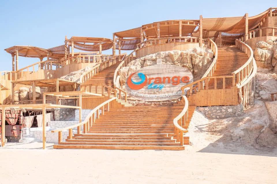Water activities at Orange Bay