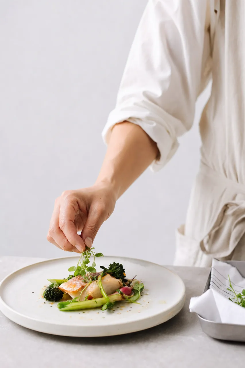 地域の食材を使った料理 0260。食べ物をテーマにした、広告・Web・記事制作に使いやすい素材です。
