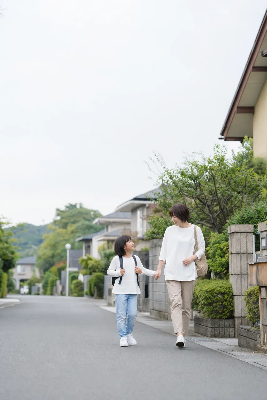 明るい日本の住まい 0410。住宅・建築をテーマにした、広告・Web・記事制作に使いやすい素材です。