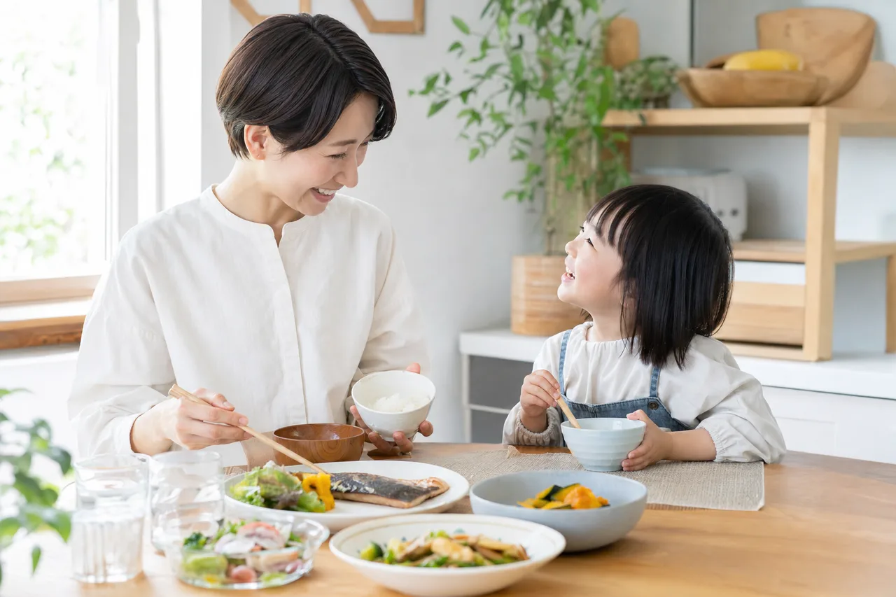 地域の食材を使った料理 0440。食べ物をテーマにした、広告・Web・記事制作に使いやすい素材です。