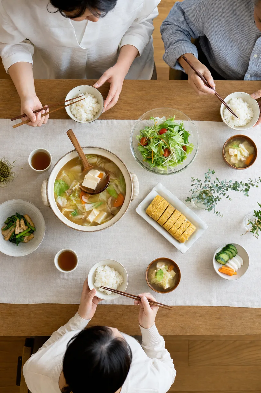 料理や食材を配置できる俯瞰のテーブル背景（ブログ記事用）。料理や食材を配置できる俯瞰のテーブル背景をテーマに、ブログ記事用として使いやすく構成した商用AI素材です。