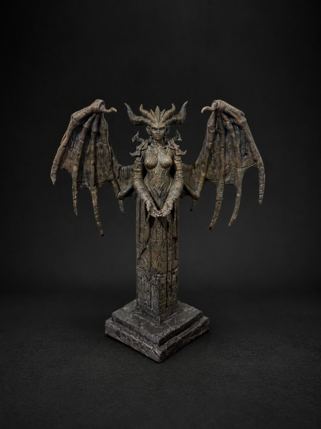 Estátua Lilith - Diablo IV