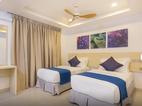 The White Harp Beach Hotel