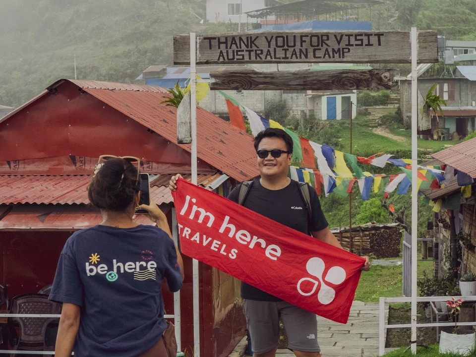 Hike to Australian Base Camp