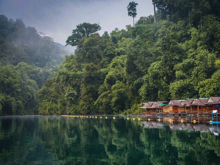 Thailand Escape photo 3