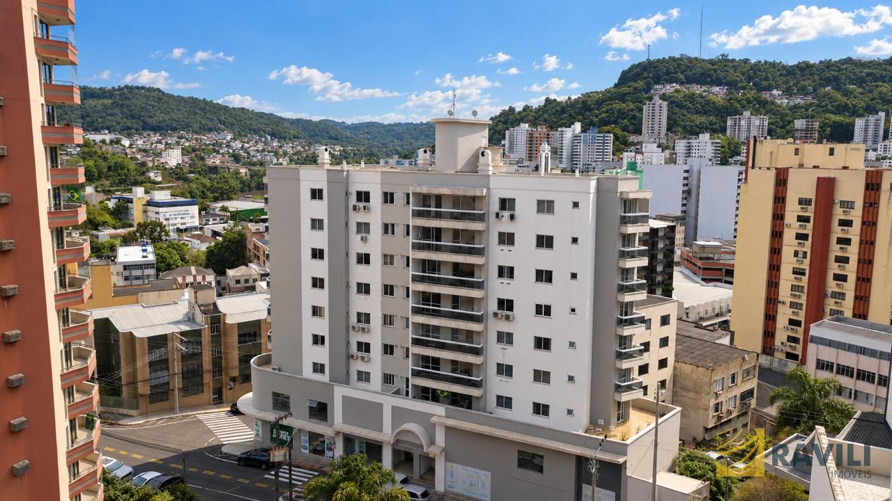 Apartamento Amplo à Venda no Centro de Joaçaba.