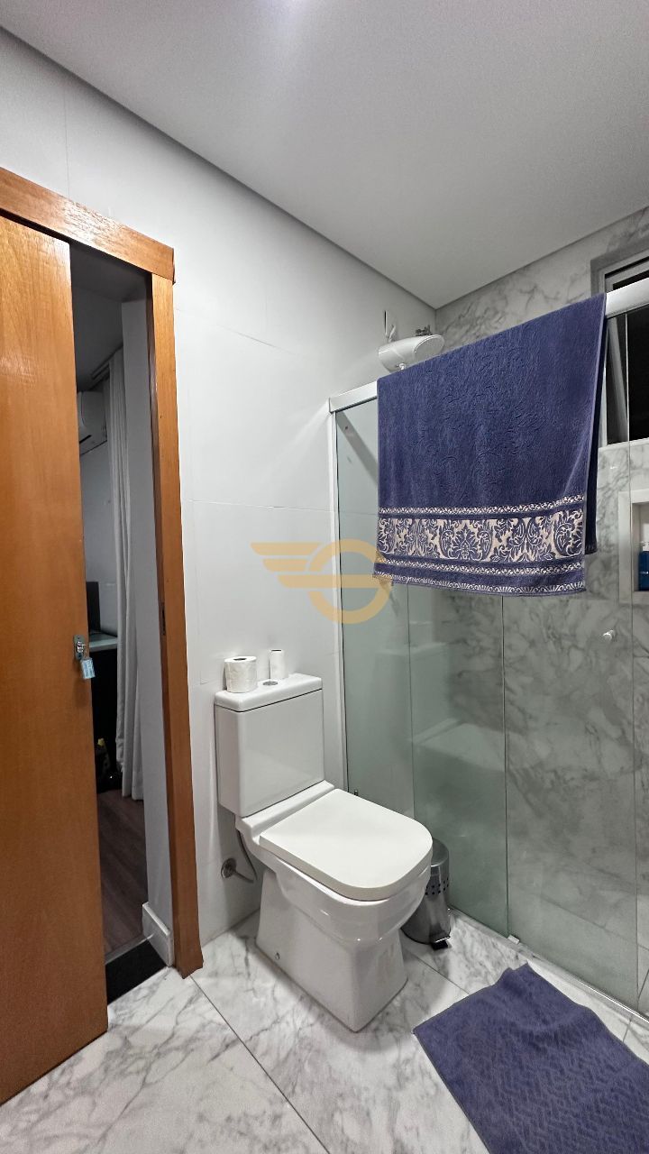 Foto de Casa Geminada à Venda no Iguaçu – 3 Quartos, Ar Condicio...