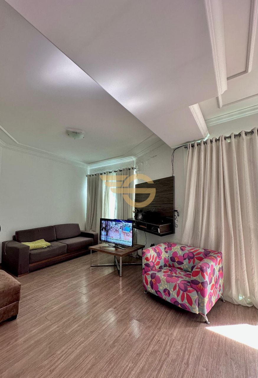 Foto de Casa à Venda - Ideal – 5 Quartos, Armários Embutidos e 6...