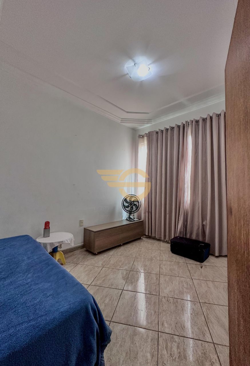 Foto de Casa à Venda - Ideal – 5 Quartos, Armários Embutidos e 6...