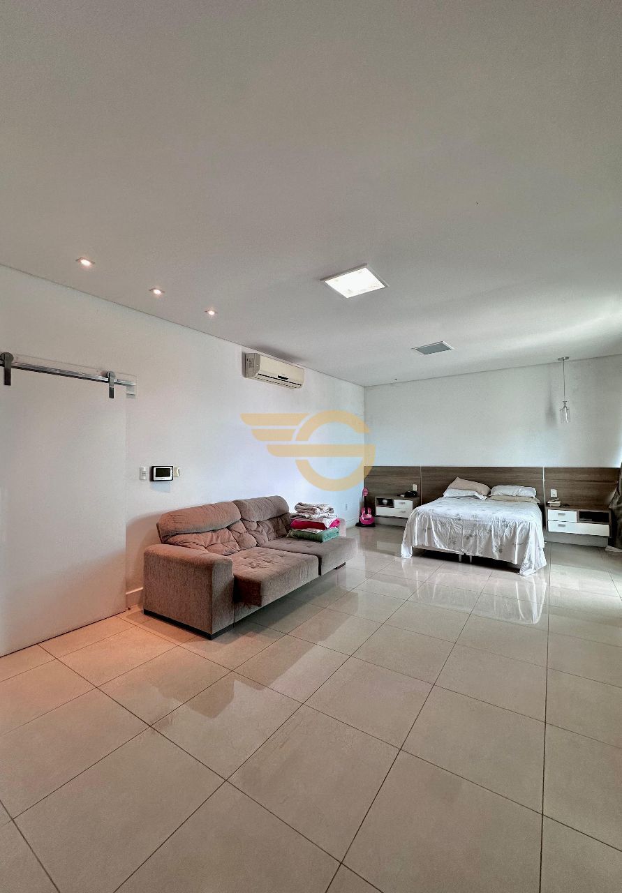 Foto de Casa à Venda - Ideal – 5 Quartos, Armários Embutidos e 6...