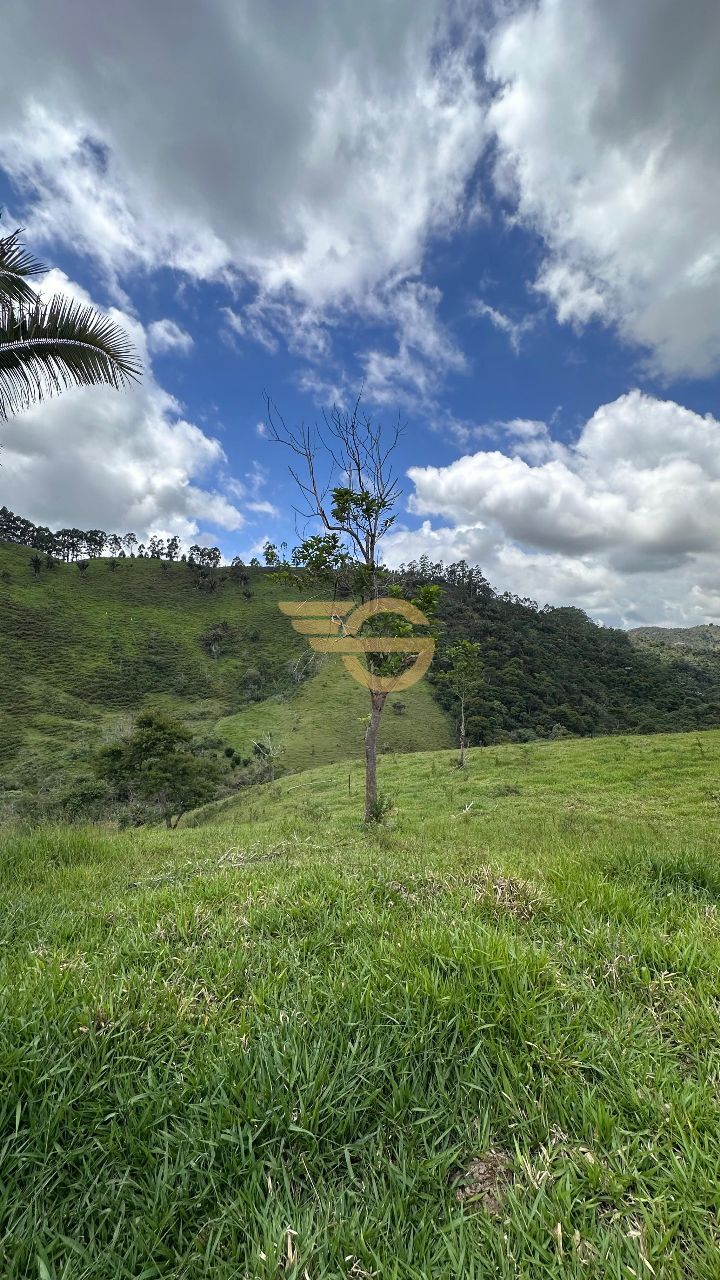 Foto de Terreno à Venda no Achado de Baixo – 4 Quartos e Piscina