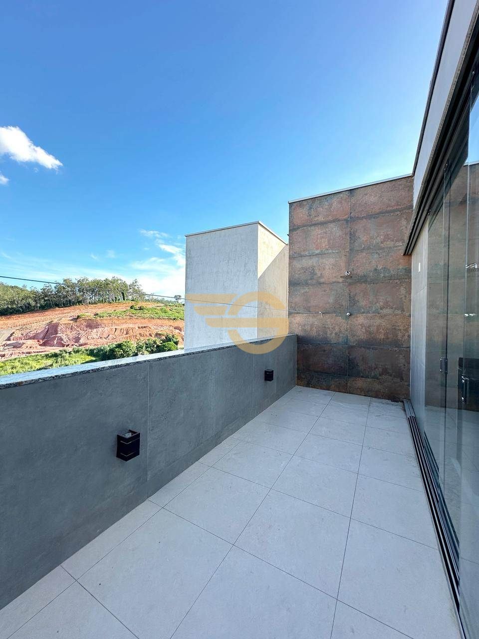 Foto de Cobertura à Venda no Belvedere - 2 Quartos, Churrasqueira e 1 Vagas