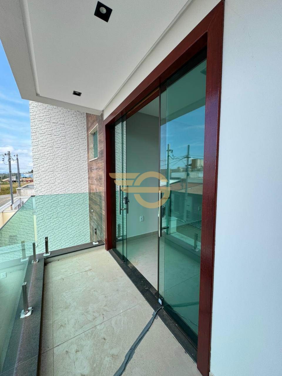 Foto de Casa de ALTO Padrão 3 Quartos no Residencial Bethania com Varanda Gourmet
