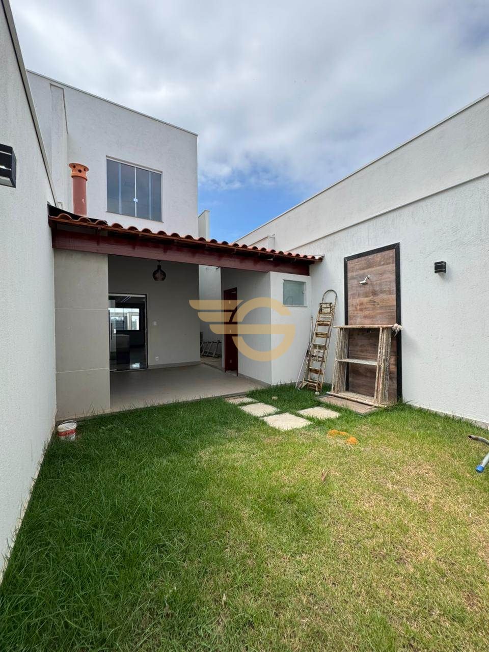 Foto de Casa de ALTO Padrão 3 Quartos no Residencial Bethania com Varanda Gourmet