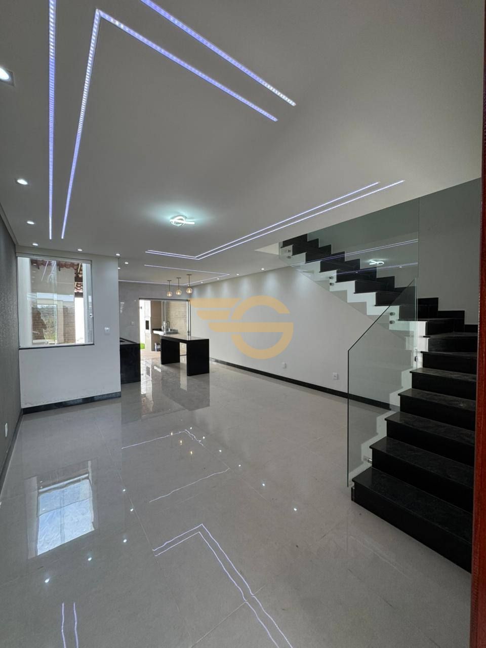 Foto de Casa de ALTO Padrão 3 Quartos no Residencial Bethania com Varanda Gourmet