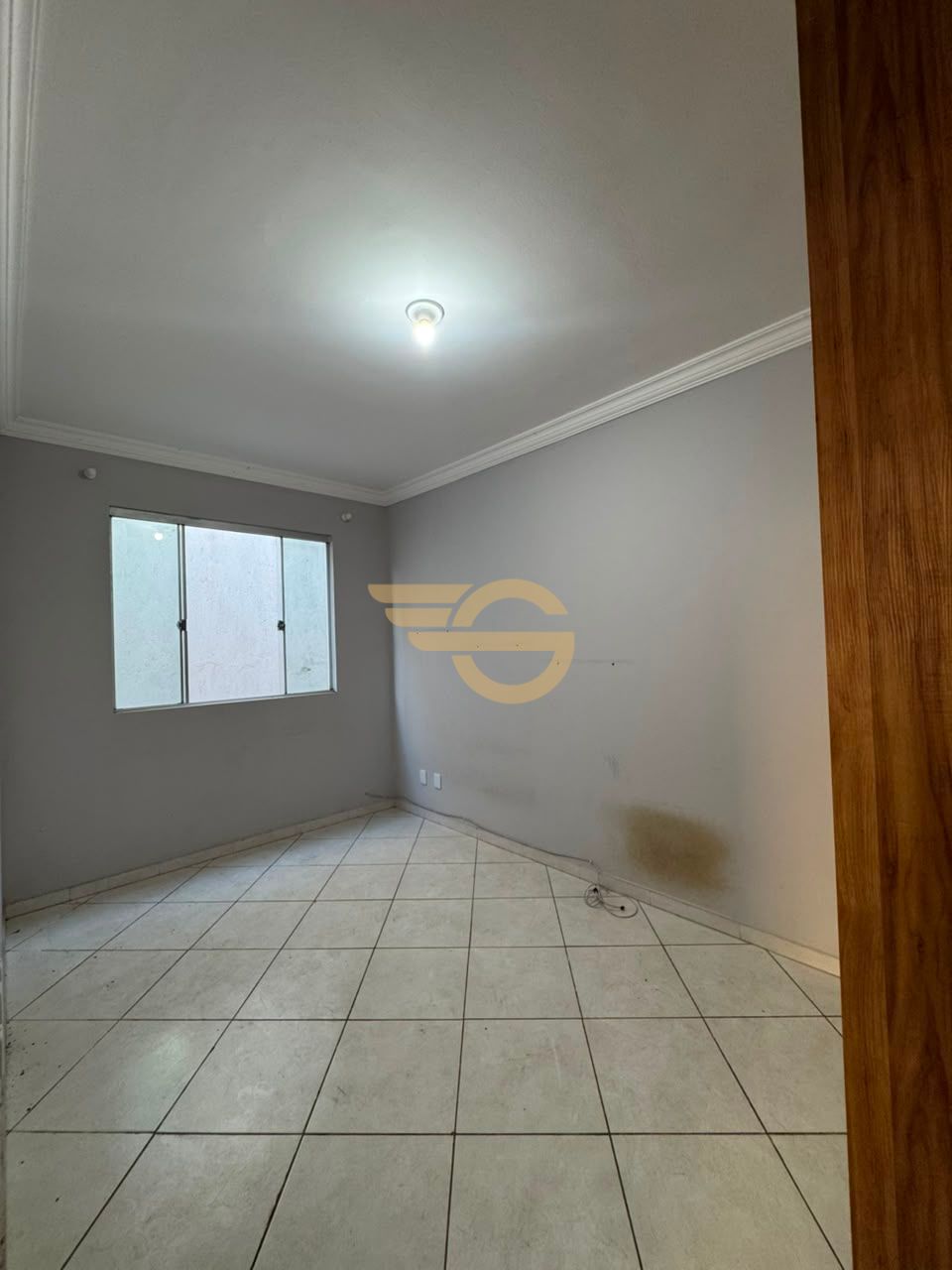 Foto de Casa com 2 Quartos (1 Suíte), Móveis Planejados e Vaga Coberta