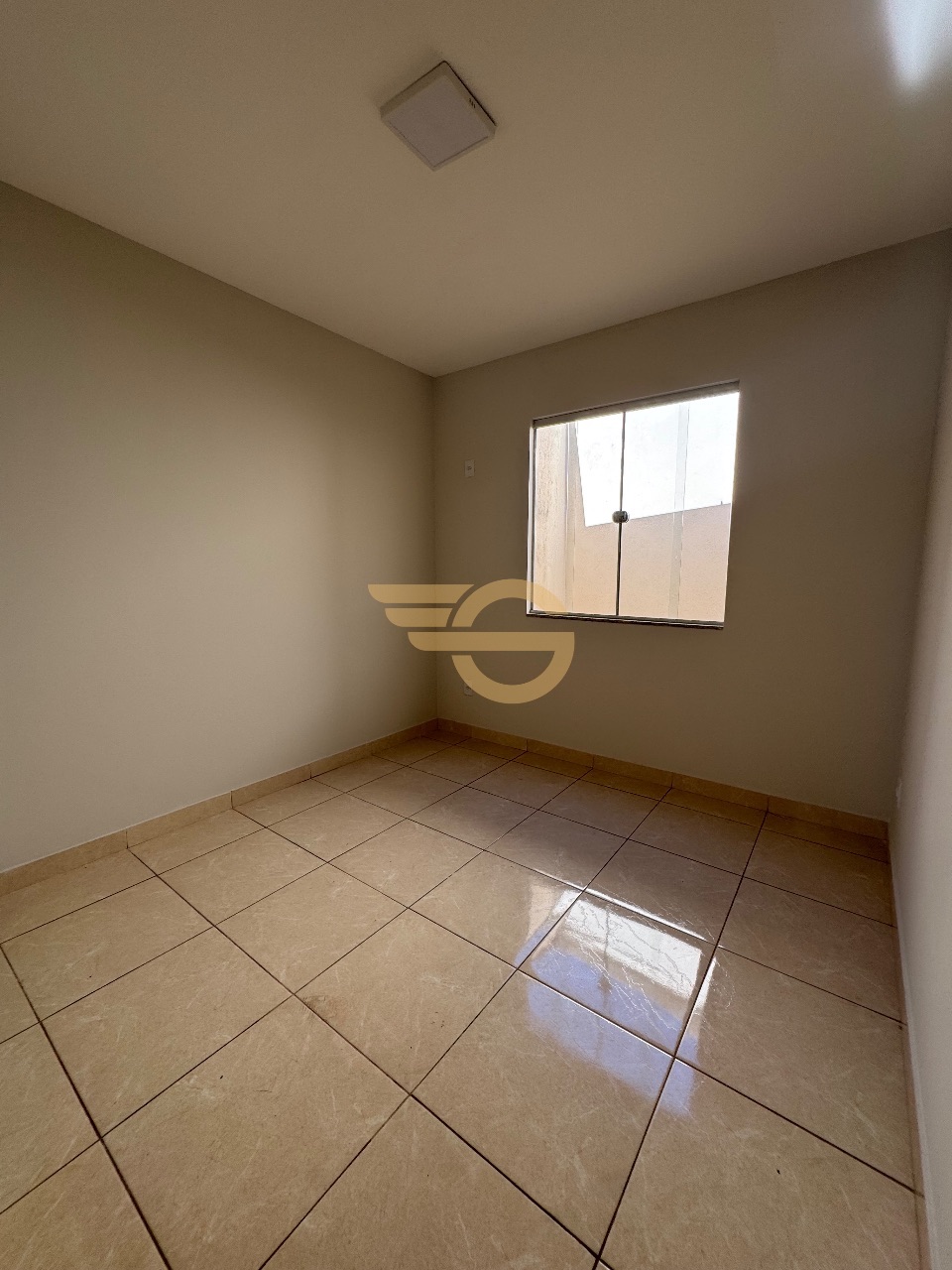 Foto de Casa Duplex com 2 Quartos, Suíte e Vaga de Garagem