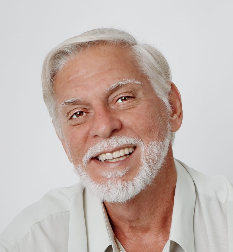 Corretor Plínio Caninéo Filho