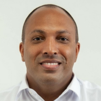 Corretor Rodrigo Rodrigues
