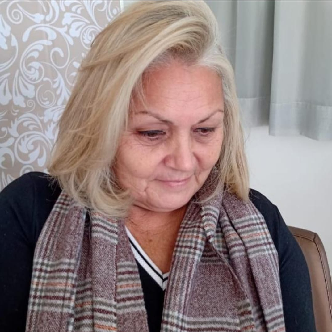 Corretor Angela Maria