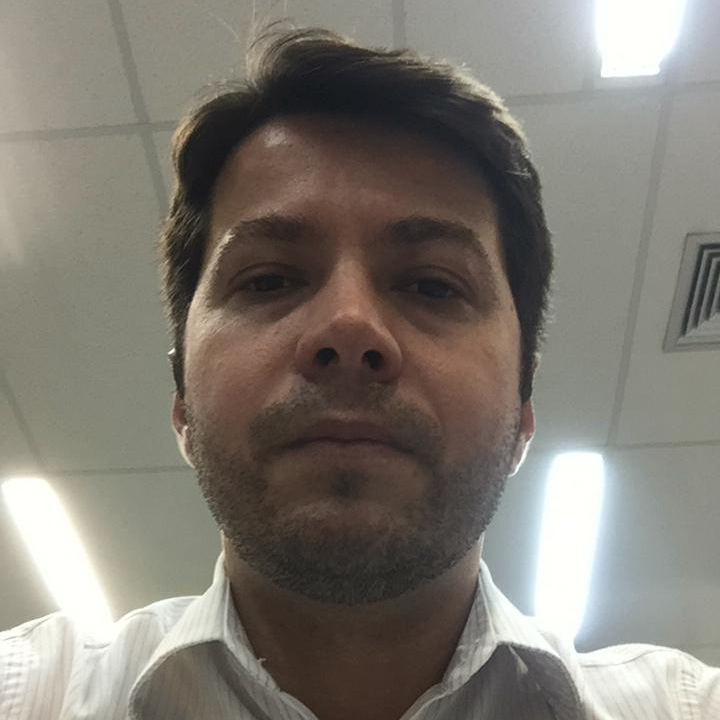Gustavo Bastos