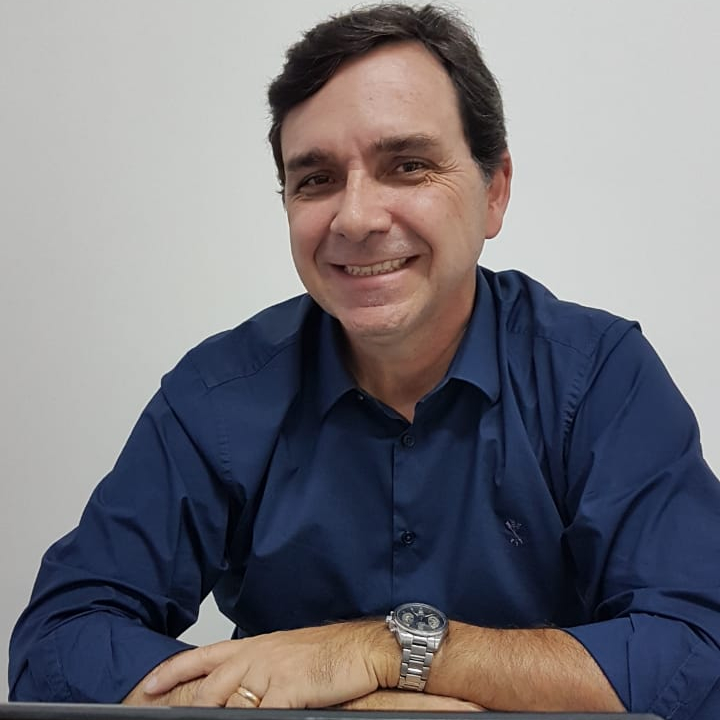 Corretor Marco Becki