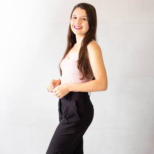 Nicolly Marins