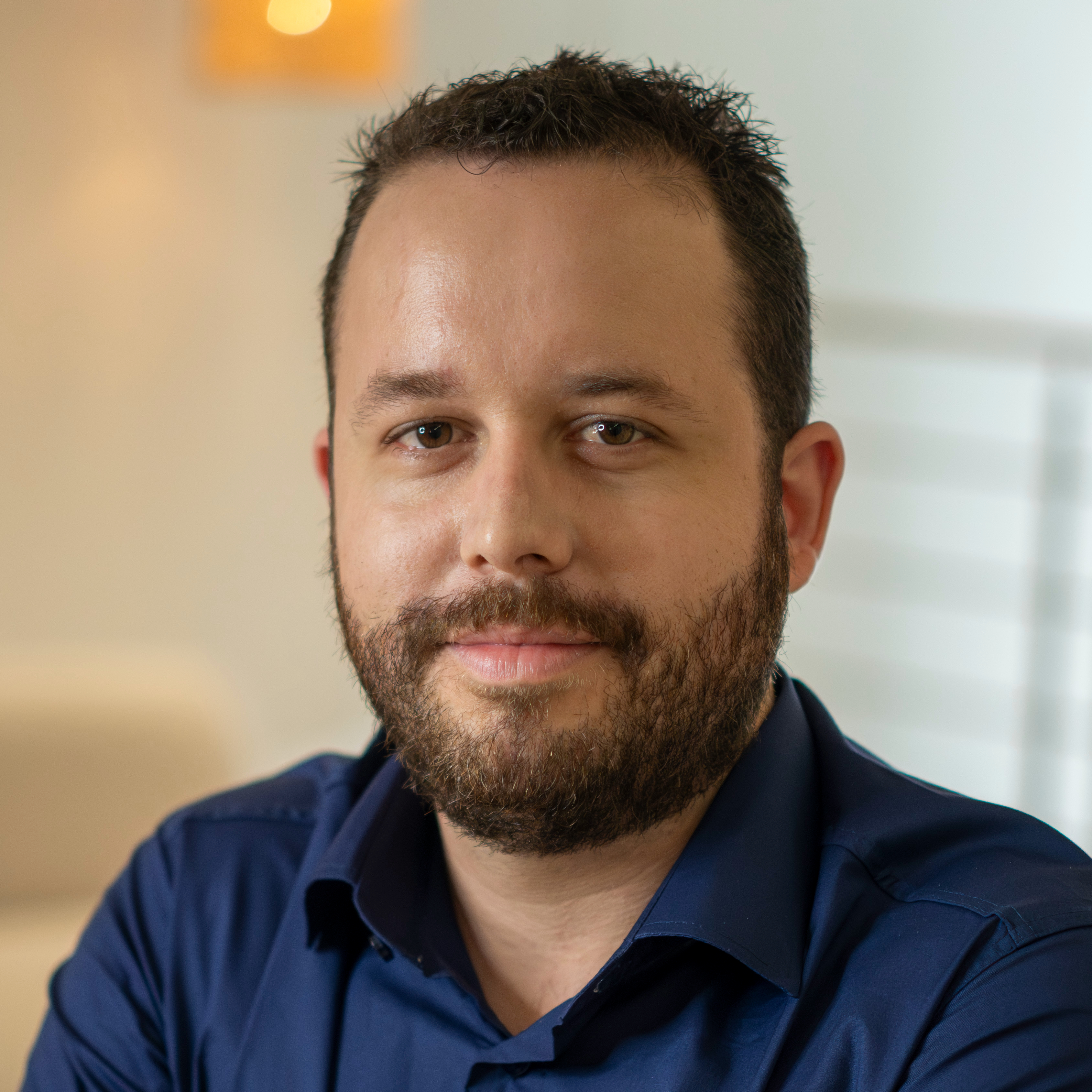 Corretor Marcos Velasquez
