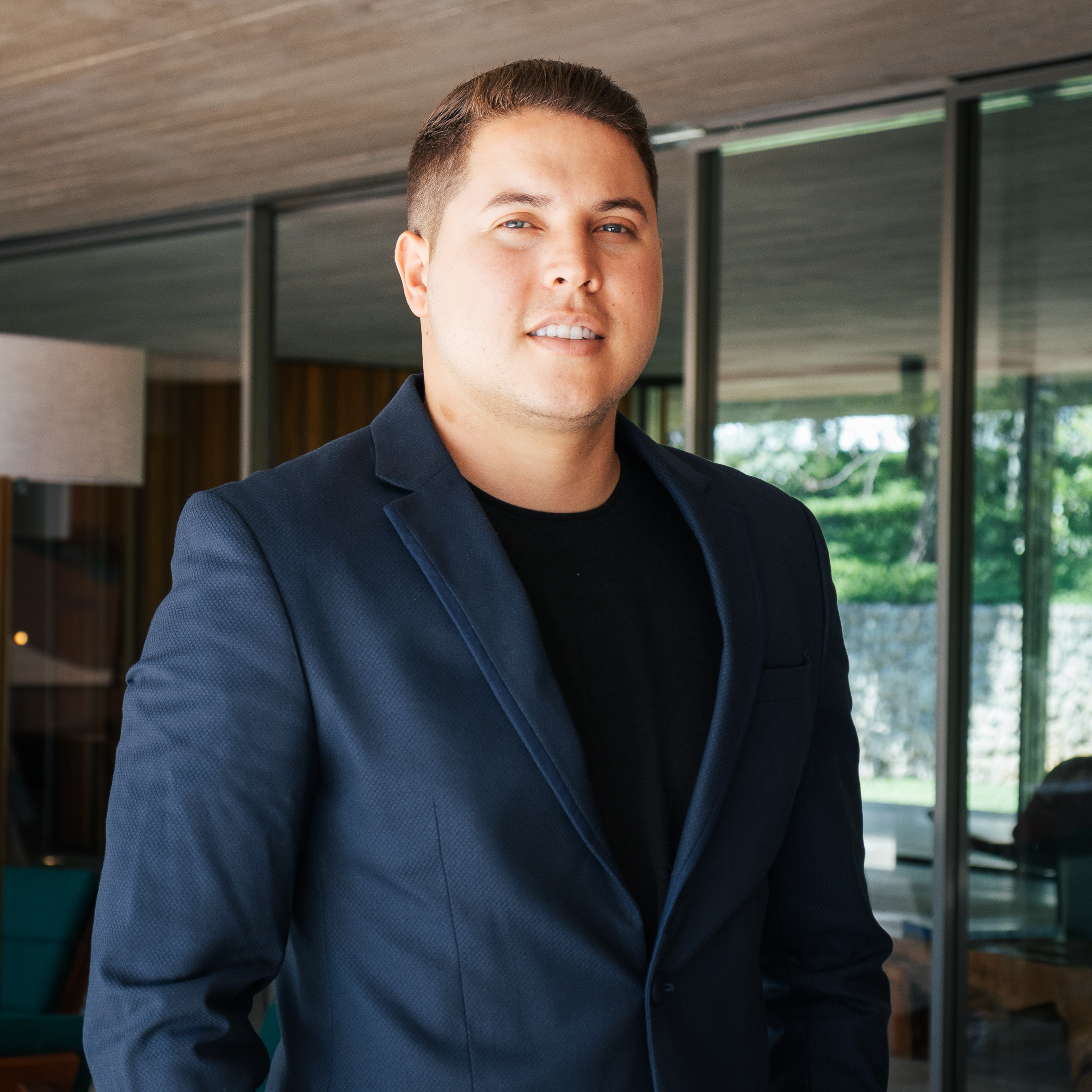 Corretor Lucas Tavares