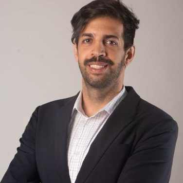 Corretor Dennis  Junqueira