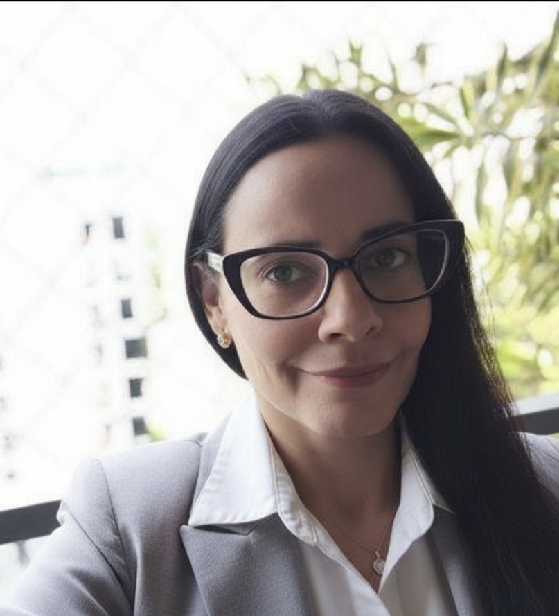 Corretor Cristiana Castro