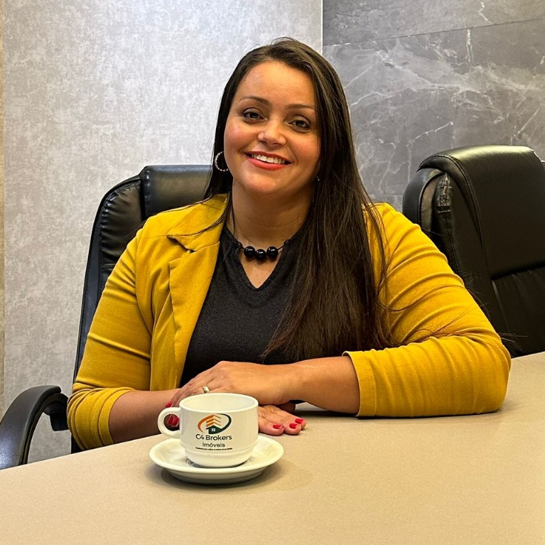 Corretor Tatiana Massena