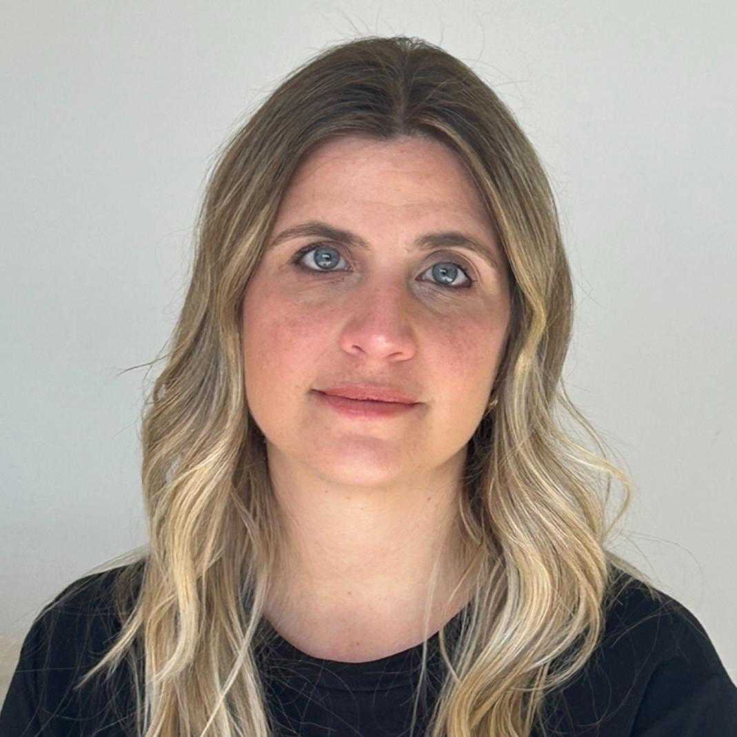 Corretor camila feola
