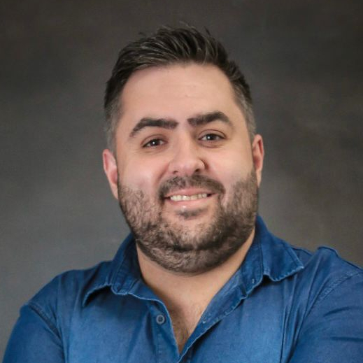 Corretor Tiago Gouvea
