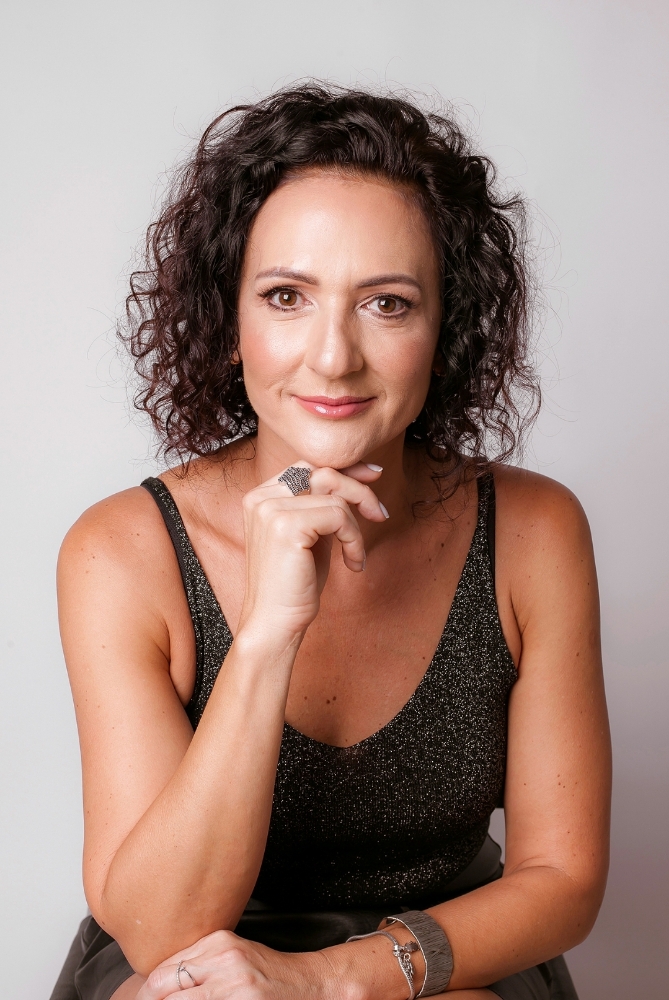 Corretor Elaine Rodela
