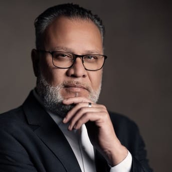 Corretor Luciano Carlos