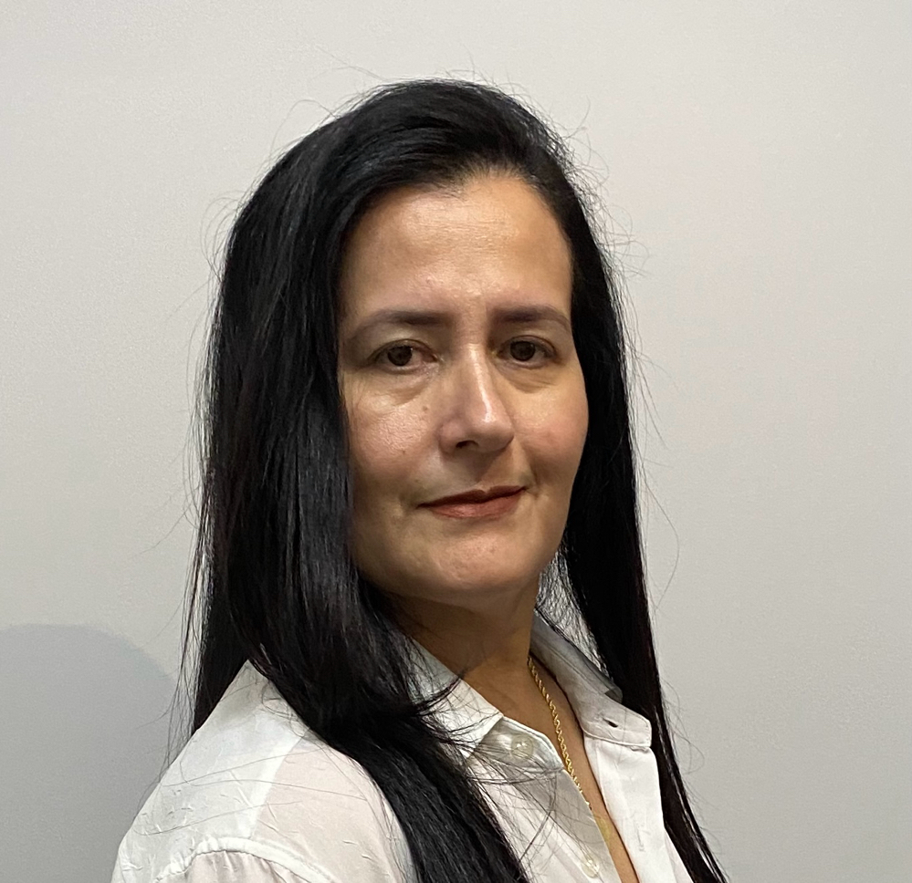 Corretor Claudia Andrade Leite Vieira