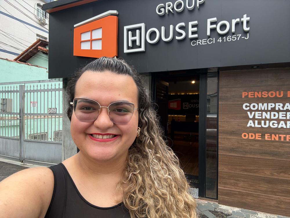 Corretor Letícia  Joy