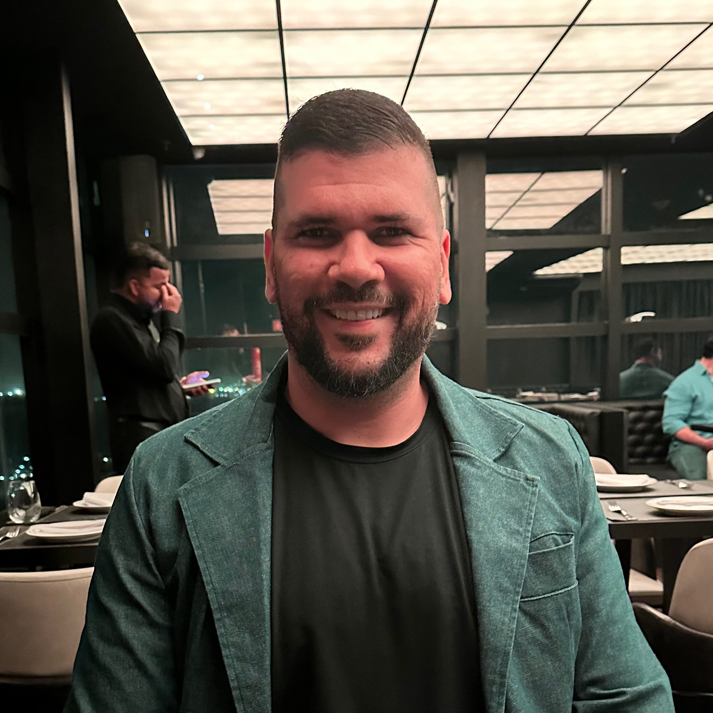 Corretor Gilcarlen Almeida Oliveira
