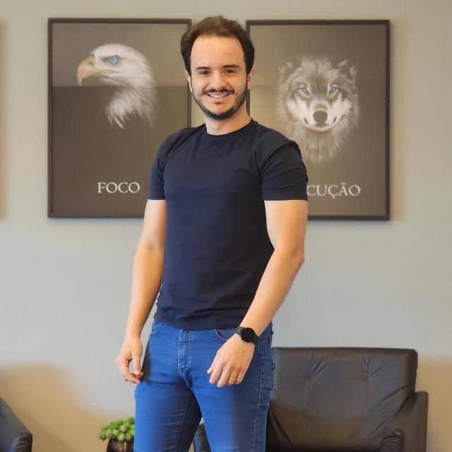 Corretor Mario Rocha